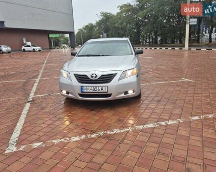 Серый Тойота Камри, объемом двигателя 3.5 л и пробегом 180 тыс. км за 5400 $, фото 2 на Automoto.ua