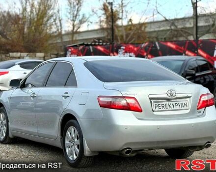Серый Тойота Камри, объемом двигателя 3.5 л и пробегом 197 тыс. км за 8600 $, фото 3 на Automoto.ua
