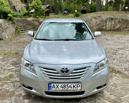 Сірий Тойота Камрі, об'ємом двигуна 3.5 л та пробігом 246 тис. км за 8300 $, фото 9 на Automoto.ua