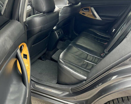 Серый Тойота Камри, объемом двигателя 2.36 л и пробегом 230 тыс. км за 9200 $, фото 11 на Automoto.ua