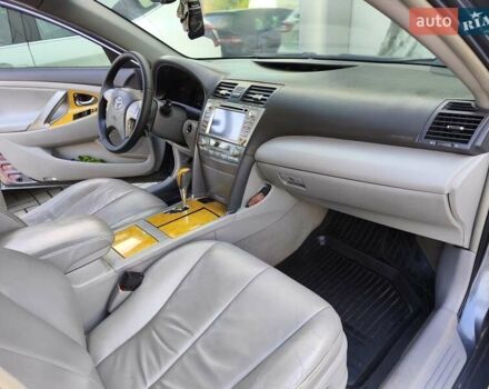 Серый Тойота Камри, объемом двигателя 3.5 л и пробегом 219 тыс. км за 8750 $, фото 8 на Automoto.ua