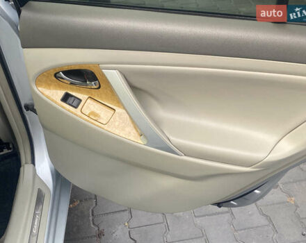 Тойота Камри 2006 в Полтаве на Automoto.ua Серый Тойота Камри, объемом двигателя 2.36 л и пробегом 147 тыс. км за 8700 $, фото 10 на Automoto.ua