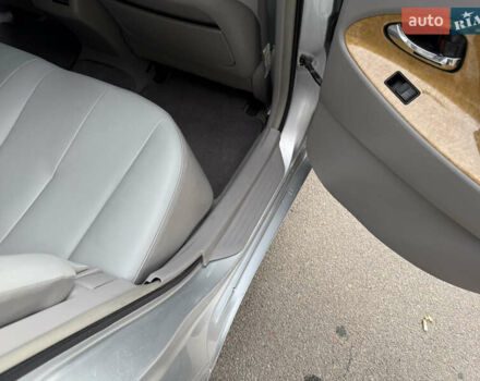 Серый Тойота Камри, объемом двигателя 3.46 л и пробегом 234 тыс. км за 9200 $, фото 36 на Automoto.ua