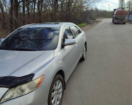 Серый Тойота Камри, объемом двигателя 2.36 л и пробегом 247 тыс. км за 10500 $, фото 2 на Automoto.ua