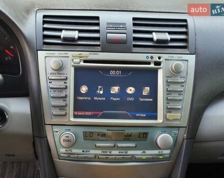 Серый Тойота Камри, объемом двигателя 3.5 л и пробегом 219 тыс. км за 8750 $, фото 13 на Automoto.ua