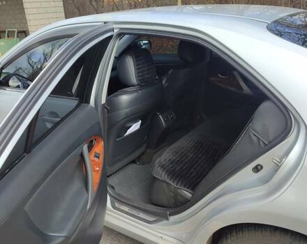 Серый Тойота Камри, объемом двигателя 2.36 л и пробегом 247 тыс. км за 10500 $, фото 4 на Automoto.ua