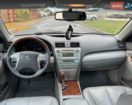 Тойота Камри 2006 в Днепре (Днепропетровске) на Automoto.ua Серый Тойота Камри, объемом двигателя 3.5 л и пробегом 255 тыс. км за 8500 $, фото 8 на Automoto.ua
