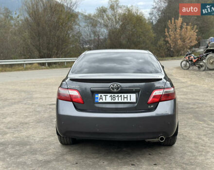 Серый Тойота Камри, объемом двигателя 2.36 л и пробегом 274 тыс. км за 8300 $, фото 5 на Automoto.ua
