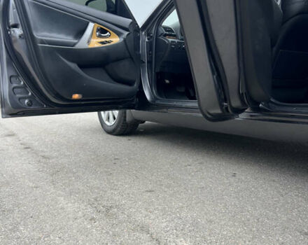 Серый Тойота Камри, объемом двигателя 2.36 л и пробегом 230 тыс. км за 9200 $, фото 13 на Automoto.ua