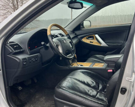 Сірий Тойота Камрі, об'ємом двигуна 3.46 л та пробігом 363 тис. км за 7999 $, фото 42 на Automoto.ua
