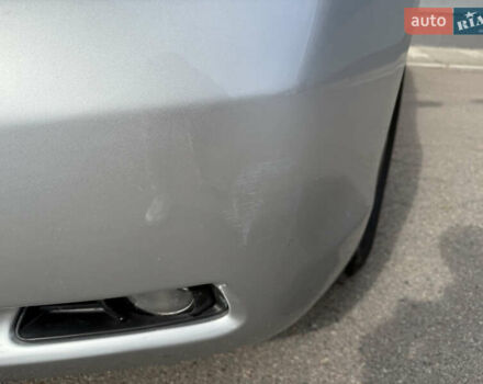 Серый Тойота Камри, объемом двигателя 3.46 л и пробегом 234 тыс. км за 9200 $, фото 13 на Automoto.ua