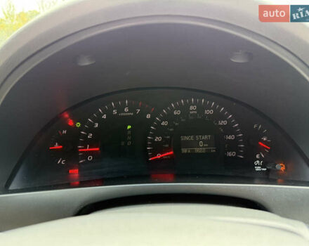 Серый Тойота Камри, объемом двигателя 3.46 л и пробегом 234 тыс. км за 9200 $, фото 47 на Automoto.ua