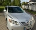 Сірий Тойота Камрі, об'ємом двигуна 3.5 л та пробігом 286 тис. км за 8600 $, фото 1 на Automoto.ua