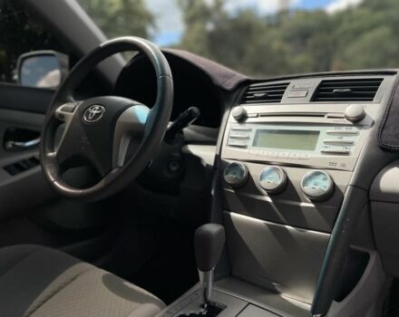 Серый Тойота Камри, объемом двигателя 2.4 л и пробегом 307 тыс. км за 7200 $, фото 14 на Automoto.ua