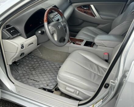 Тойота Камри 2006 в Днепре (Днепропетровске) на Automoto.ua Серый Тойота Камри, объемом двигателя 3.5 л и пробегом 220 тыс. км за 8500 $, фото 6 на Automoto.ua