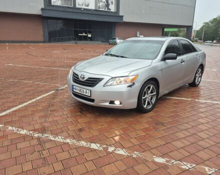 Серый Тойота Камри, объемом двигателя 3.5 л и пробегом 170 тыс. км за 5700 $, фото 1 на Automoto.ua