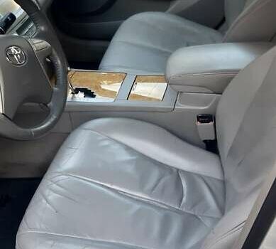 Серый Тойота Камри, объемом двигателя 3.5 л и пробегом 130 тыс. км за 10500 $, фото 10 на Automoto.ua