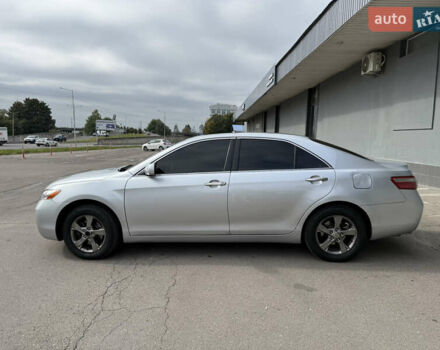 Серый Тойота Камри, объемом двигателя 3.46 л и пробегом 246 тыс. км за 8350 $, фото 8 на Automoto.ua
