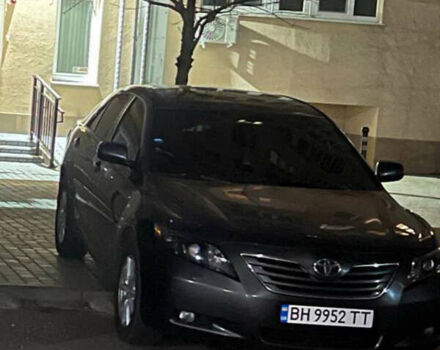 Серый Тойота Камри, объемом двигателя 2.4 л и пробегом 200 тыс. км за 7500 $, фото 2 на Automoto.ua