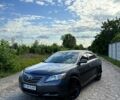 Серый Тойота Камри, объемом двигателя 3.5 л и пробегом 250 тыс. км за 5600 $, фото 1 на Automoto.ua