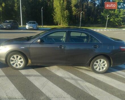 Серый Тойота Камри, объемом двигателя 2.36 л и пробегом 352 тыс. км за 8000 $, фото 7 на Automoto.ua