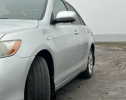 Сірий Тойота Камрі, об'ємом двигуна 3.5 л та пробігом 363 тис. км за 7999 $, фото 7 на Automoto.ua