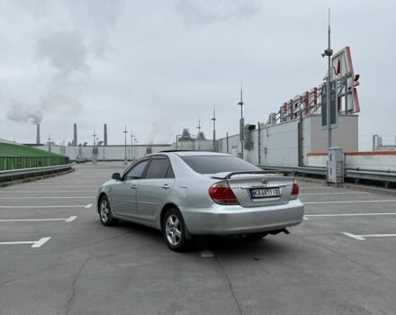 Серый Тойота Камри, объемом двигателя 2.4 л и пробегом 360 тыс. км за 5200 $, фото 1 на Automoto.ua