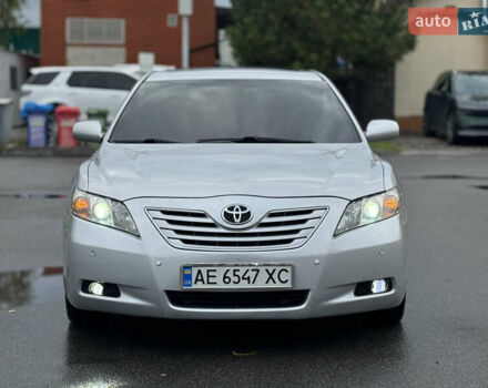 Тойота Камри 2006 в Днепре (Днепропетровске) на Automoto.ua Серый Тойота Камри, объемом двигателя 3.5 л и пробегом 255 тыс. км за 8500 $, фото 2 на Automoto.ua