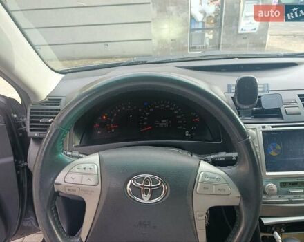 Сірий Тойота Камрі, об'ємом двигуна 2.36 л та пробігом 282 тис. км за 8600 $, фото 33 на Automoto.ua