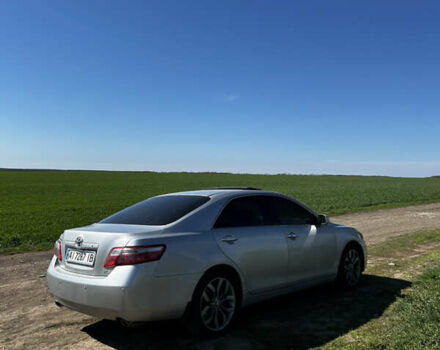 Серый Тойота Камри, объемом двигателя 3.46 л и пробегом 290 тыс. км за 10500 $, фото 2 на Automoto.ua