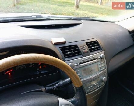 Серый Тойота Камри, объемом двигателя 3.5 л и пробегом 333 тыс. км за 5500 $, фото 5 на Automoto.ua