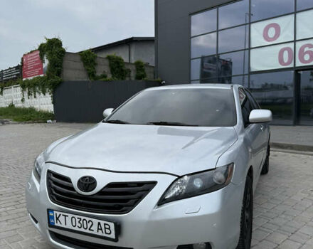 Сірий Тойота Камрі, об'ємом двигуна 3.46 л та пробігом 270 тис. км за 8400 $, фото 2 на Automoto.ua