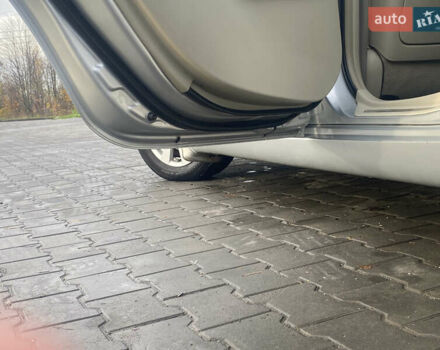 Тойота Камри 2006 в Полтаве на Automoto.ua Серый Тойота Камри, объемом двигателя 2.36 л и пробегом 147 тыс. км за 8700 $, фото 19 на Automoto.ua