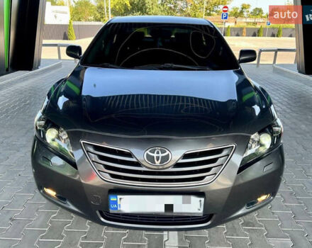 Серый Тойота Камри, объемом двигателя 2.4 л и пробегом 200 тыс. км за 7500 $, фото 8 на Automoto.ua