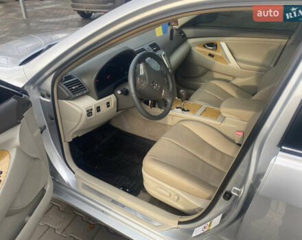 Тойота Камри 2006 в Полтаве на Automoto.ua Серый Тойота Камри, объемом двигателя 2.36 л и пробегом 147 тыс. км за 8700 $, фото 12 на Automoto.ua