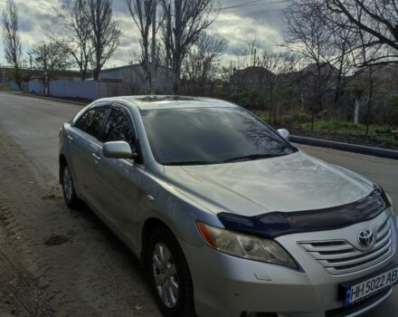 Сірий Тойота Камрі, об'ємом двигуна 2.4 л та пробігом 247 тис. км за 10500 $, фото 1 на Automoto.ua