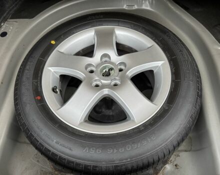 Серый Тойота Камри, объемом двигателя 3 л и пробегом 208 тыс. км за 8999 $, фото 7 на Automoto.ua