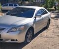 Сірий Тойота Камрі, об'ємом двигуна 2.4 л та пробігом 278 тис. км за 7400 $, фото 1 на Automoto.ua