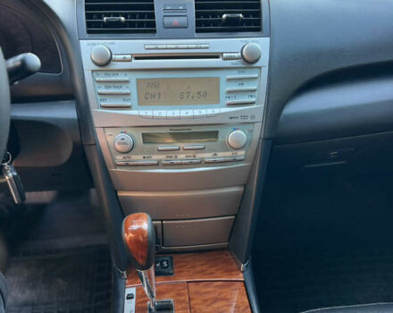 Серый Тойота Камри, объемом двигателя 3.5 л и пробегом 293 тыс. км за 7950 $, фото 17 на Automoto.ua