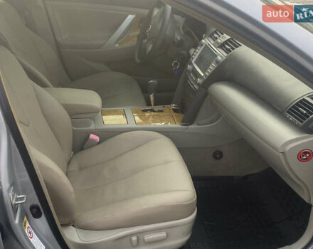 Тойота Камри 2006 в Полтаве на Automoto.ua Серый Тойота Камри, объемом двигателя 2.36 л и пробегом 147 тыс. км за 8700 $, фото 14 на Automoto.ua