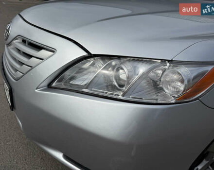 Серый Тойота Камри, объемом двигателя 3.46 л и пробегом 246 тыс. км за 8350 $, фото 10 на Automoto.ua