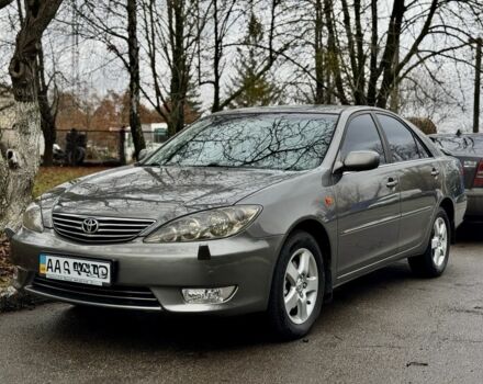 Серый Тойота Камри, объемом двигателя 3 л и пробегом 208 тыс. км за 8999 $, фото 1 на Automoto.ua