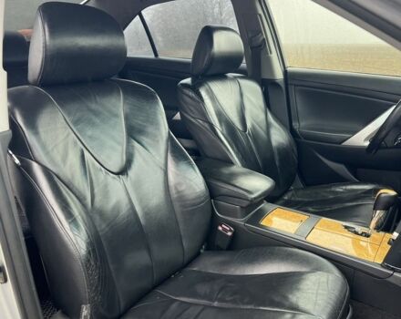 Сірий Тойота Камрі, об'ємом двигуна 3.5 л та пробігом 363 тис. км за 7999 $, фото 19 на Automoto.ua