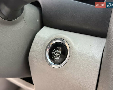 Серый Тойота Камри, объемом двигателя 3.46 л и пробегом 234 тыс. км за 9200 $, фото 31 на Automoto.ua