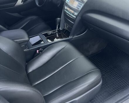 Сірий Тойота Камрі, об'ємом двигуна 2.4 л та пробігом 276 тис. км за 6500 $, фото 7 на Automoto.ua