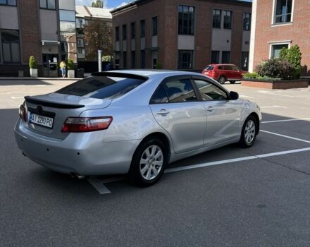 Серый Тойота Камри, объемом двигателя 3.5 л и пробегом 195 тыс. км за 8600 $, фото 4 на Automoto.ua