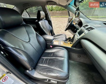 Сірий Тойота Камрі, об'ємом двигуна 3.5 л та пробігом 246 тис. км за 8300 $, фото 15 на Automoto.ua