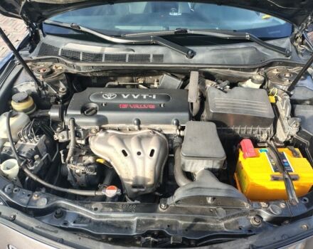 Серый Тойота Камри, объемом двигателя 2.4 л и пробегом 184 тыс. км за 9000 $, фото 6 на Automoto.ua