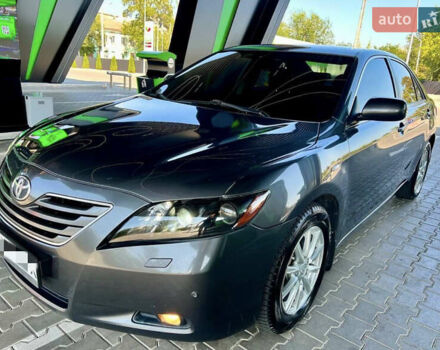 Серый Тойота Камри, объемом двигателя 2.4 л и пробегом 200 тыс. км за 7500 $, фото 9 на Automoto.ua
