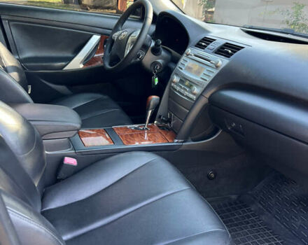 Серый Тойота Камри, объемом двигателя 3.5 л и пробегом 293 тыс. км за 7950 $, фото 18 на Automoto.ua